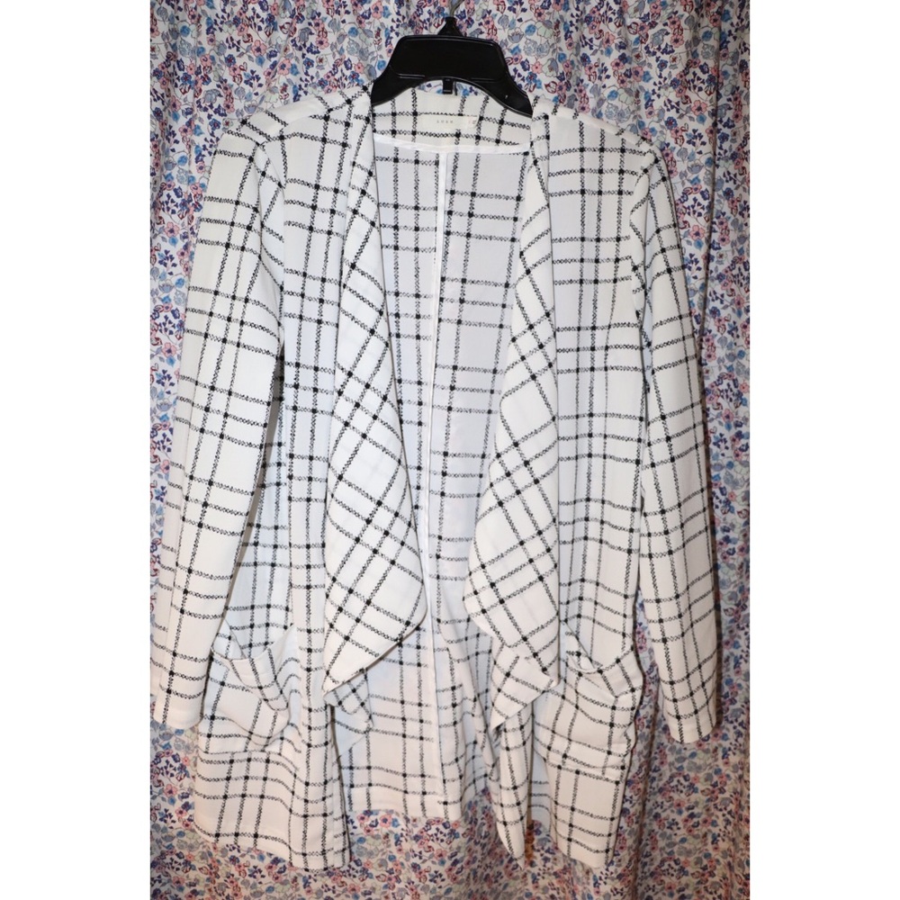 Lush Black/White Blazer Jacket